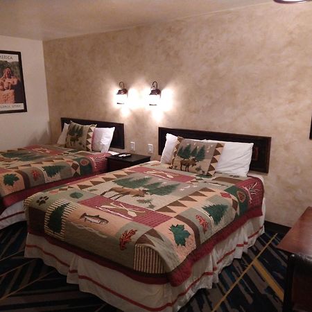 High Desert Inn سالينا المظهر الخارجي الصورة