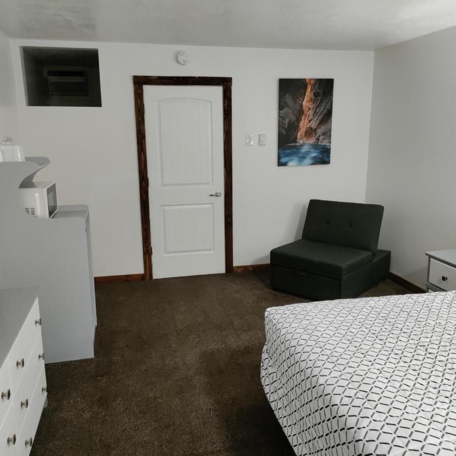 High Desert Inn سالينا المظهر الخارجي الصورة