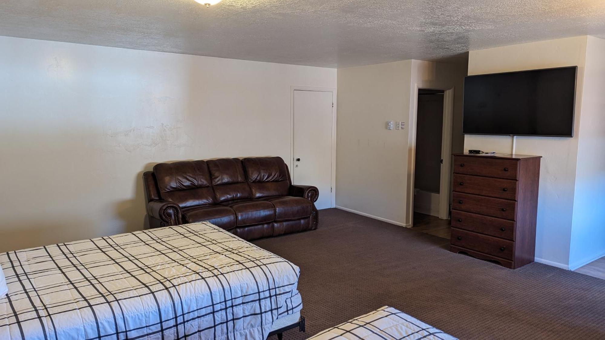 High Desert Inn سالينا المظهر الخارجي الصورة